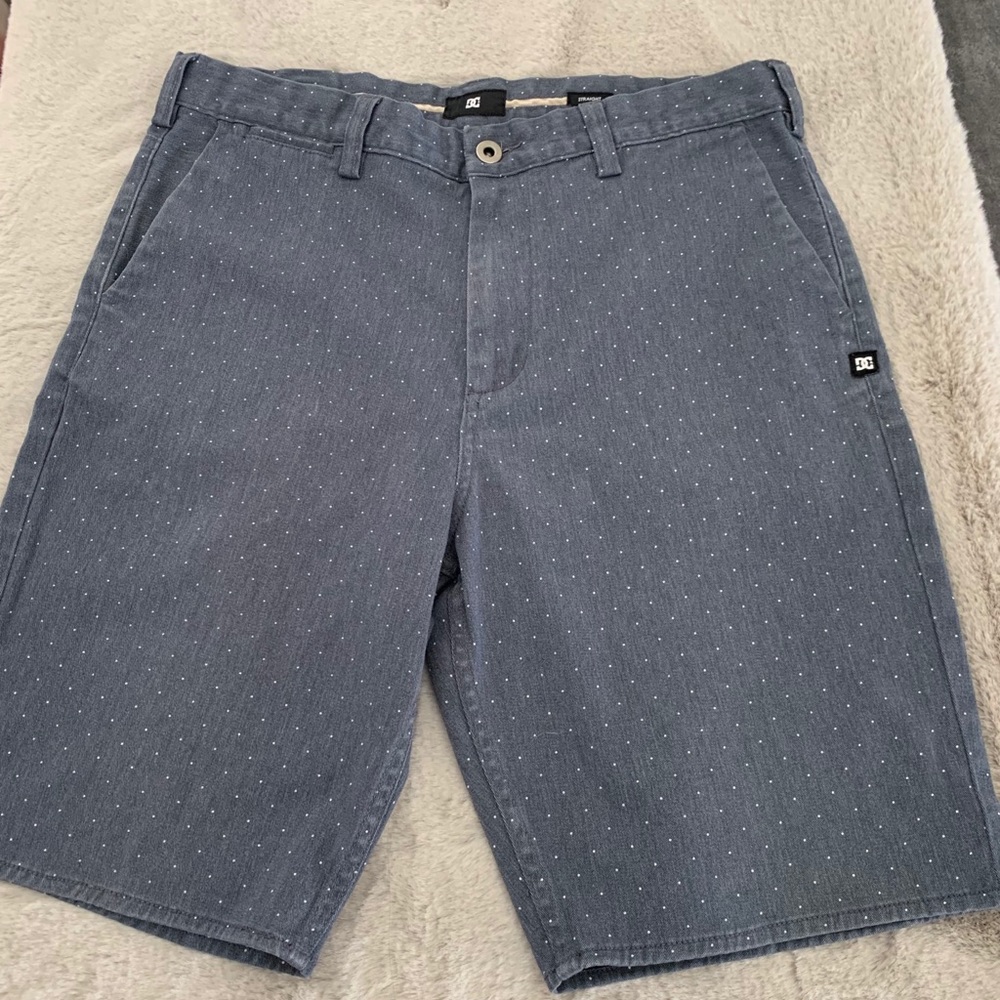 DC Men’s straight Bermuda shorts